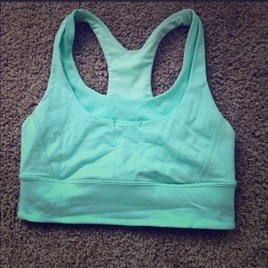 Lululemon sports bra